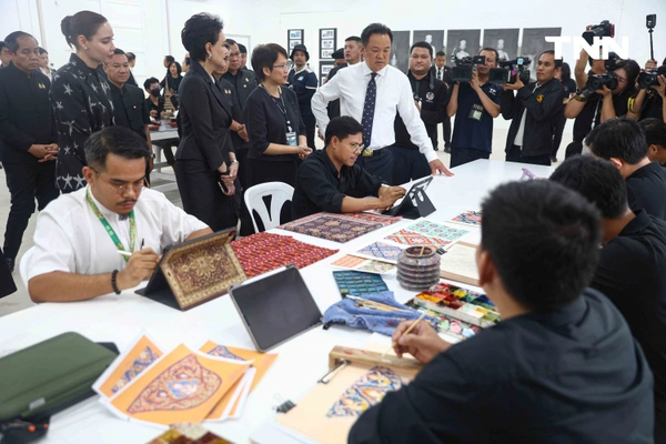 รูป-นายกรัฐมนตรี ติดตามความคืบหน้าการจัดสร้างพระเมรุมาศฯ ในการพระราชพิธีถวายพระเพลิงพระบรมศพ “สมเด็จพระพันปีหลวง”-18