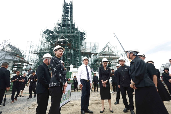 รูป-นายกรัฐมนตรี ติดตามความคืบหน้าการจัดสร้างพระเมรุมาศฯ ในการพระราชพิธีถวายพระเพลิงพระบรมศพ “สมเด็จพระพันปีหลวง”-21