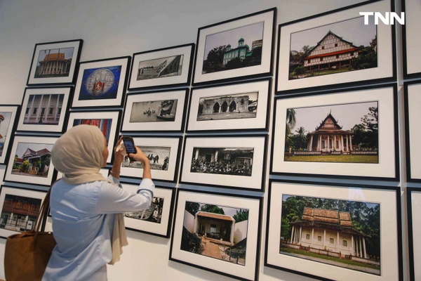 รูป-“ไชยยศ ปิ่นประดับ” เปิดนิทรรศการภาพถ่ายคราฟต์ฟิล์ม “ถนนไปสู่แหลมทอง” บันทึกจิตวิญญาณปักษ์ใต้ผ่านเลนส์ -13