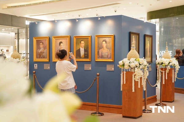 รูป-ไอคอนสยาม น้อมสำนึกในพระมหากรุณาธิคุณ สมเด็จพระพันปีหลวง ร่วมสืบสานพระราชปณิธานด้านศิลปหัตถกรรมไทย ตลอดเดือนแห่งวันแม่-13