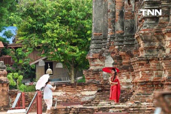 รูป-จากพระราชดำริ “สมเด็จพระพันปีหลวง” สู่สากล ไทยโชว์ศักยภาพ "หัตถศิลป์-โขน-ผ้าไทย" ดันซอฟต์เพาเวอร์ไกลทั่วโลก-10