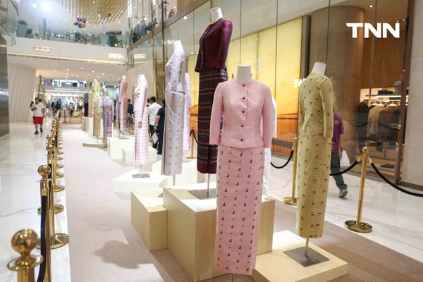 รูป-Pop-up Showcase เฉลิมพระเกียรติฯ สืบสานพระราชปณิธาน “ผ้าไทยร่วมสมัย” ณ ไอคอนสยาม-12