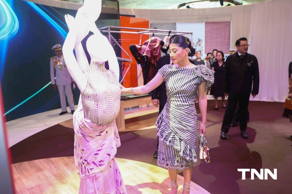 รูป-"เจ้าฟ้าสิริวัณณวรีฯ" เสด็จทรงเป็นประธานในงานประชุมวิชาการ Symposium Thai Textiles Trend Book Spring/Summer 2027-6