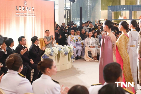 รูป-"เจ้าฟ้าสิริวัณณวรีฯ" เสด็จทอดพระเนตรนิทรรศการผ้าไทย ยกระดับหัตถศิลป์สู่งานฝีมือในโลกยุคปัจจุบัน-20