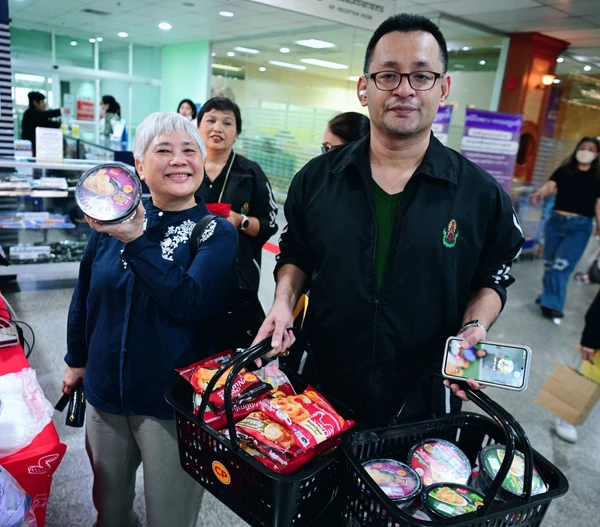 รูป-รพ.พระมงกุฎเกล้า–CPF ชวนส่งต่อ “พลังแห่งการให้” สมทบทุนจัดซื้ออุปกรณ์การแพทย์ -9