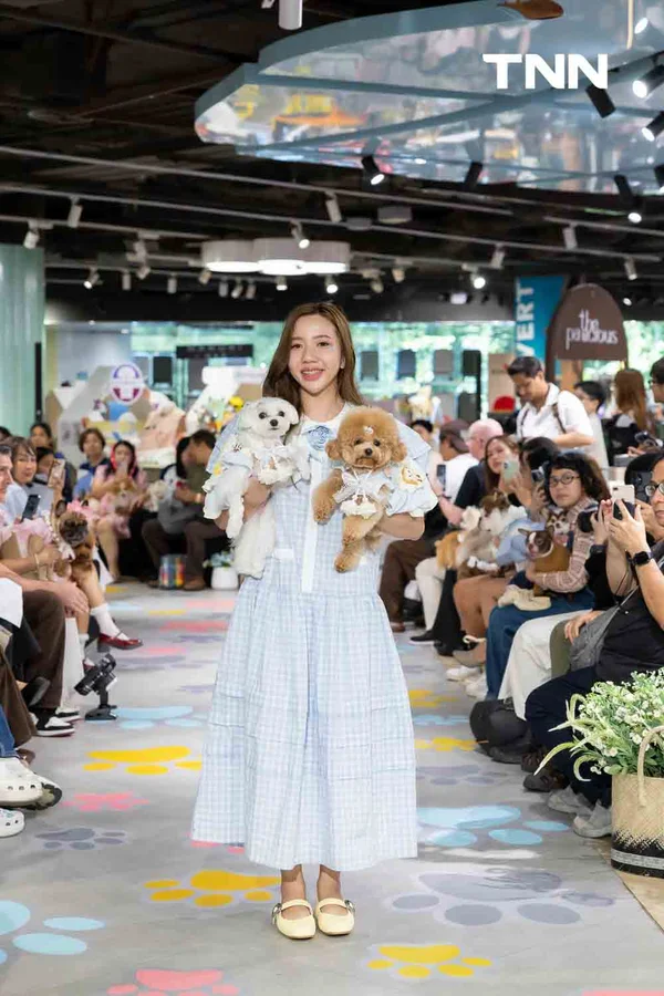 รูป-สยามดิสคัฟเวอรี่ เปลี่ยน PAW LAB สู่รันเวย์ครั้งแรก ชวนเหล่าเพื่อนสี่ขาและเจ้าของมาแสดงตัวตนผ่านแฟชั่นและ Pet Lifestyle-14