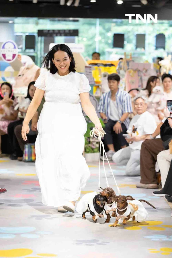 รูป-สยามดิสคัฟเวอรี่ เปลี่ยน PAW LAB สู่รันเวย์ครั้งแรก ชวนเหล่าเพื่อนสี่ขาและเจ้าของมาแสดงตัวตนผ่านแฟชั่นและ Pet Lifestyle-15