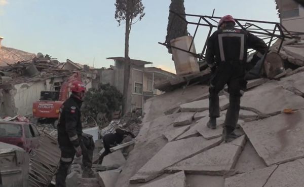 แผ่นดินไหวตุรกี-ซีเรีย เสียชีวิตทะลุ 23,000 ราย เร่งค้นหาผู้สูญหายต่อเนื่อง