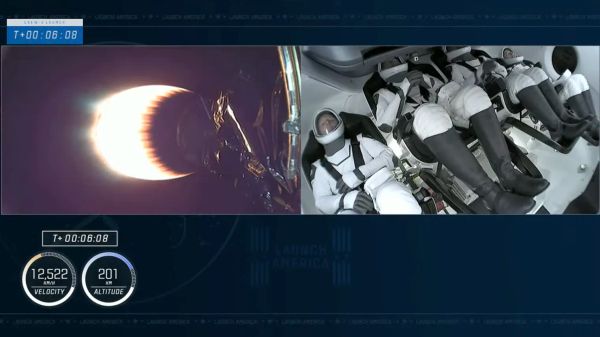 SpaceX ส่งนักบินอวกาศ Crew-3 ขึ้นสู่อวกาศแล้ว