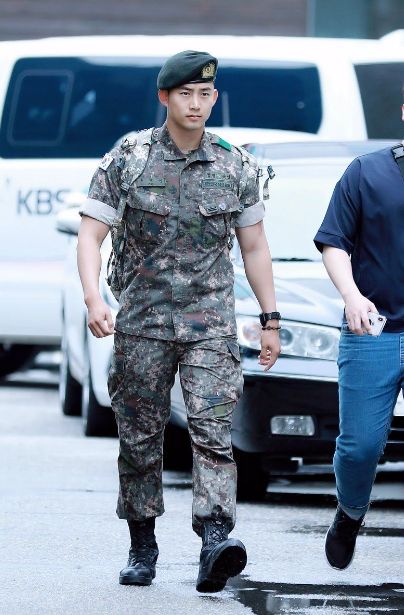 รักชาติยิ่งชีพ!! 'แทคยอน 2PM’ เข้าฝึกเป็นทหารกองหนุน แม้ปลดประจำการมา 3 ปี