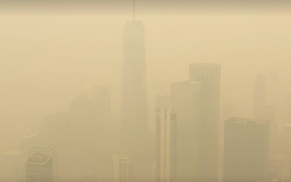 เปิดภาพควันพิษปกคลุม นิวยอร์กขึ้นแท่นเมือง ‘อากาศเลวร้ายสุดในโลก ’ 
