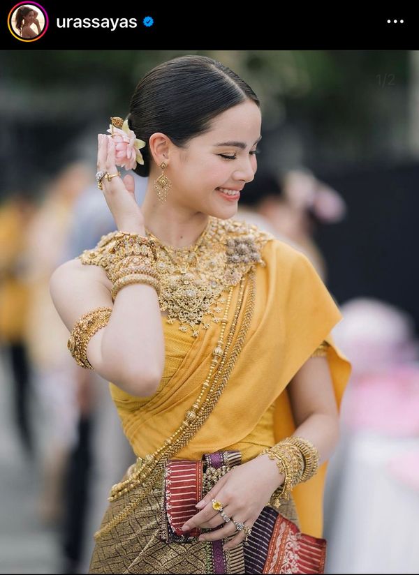ญาญ่า สวยสดใส สวมชุดไทย อวยพรวันปีใหม่ไทย วันสงกรานต์