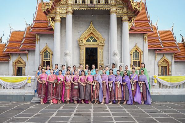 สวยสง่าในชุดไทย 30 สาวงาม MUT 2022 ร่วมทำบุญเพื่อความเป็นสิริมงคล