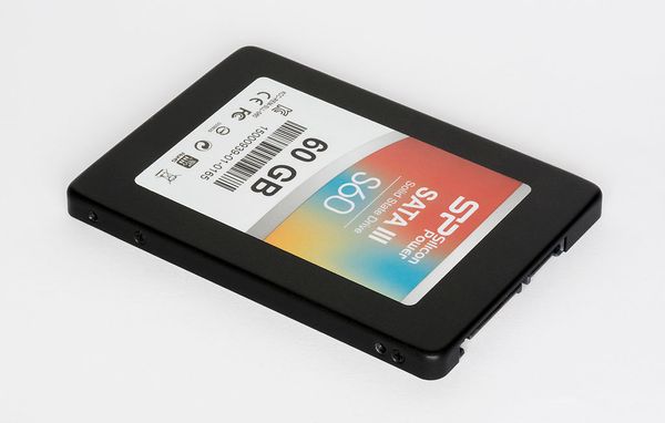 งานวิจัยเผย หน่วยความจำ SSD ทำให้ โลกร้อน มากกว่า HDD ถึง 2 เท่า !!
