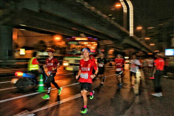 ล้มหลาม! แฟนคลับเกือบหมื่น ร่วมงานวิ่ง Kop Run Bangkok 2019