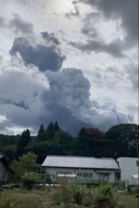 ญี่ปุ่นเตือนภัยระดับ 3 ภูเขาไฟอาโสะปะทุ แนะปชช.เลี่ยงเข้าใกล้ 