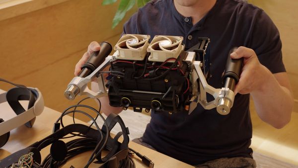 มาร์ก ซักเคอร์เบิร์กเผยต้นแบบแว่น VR ที่กำลังพัฒนาและเตรียมเปิดตัวในอนาคต
