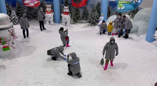 เย็นยะเยือก! สวนสัตว์เชียงใหม่เปิดตัว เมืองหิมะหนาวสุดขั้ว -10 องศาฯ 