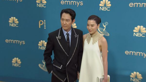 'อีจองแจ Squid Game' นักแสดงเกาหลีใต้คนแรกผงาดคว้ารางวัลหลัก Emmy Awards!! (มีคลิป)
