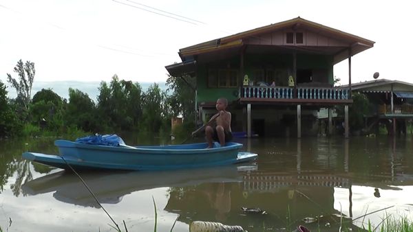 แม่น้ำยมล้นตลิ่งเอ่อท่วม 5 หมู่บ้าน