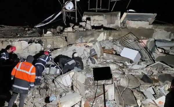 ทำไม? แผ่นดินไหวตุรกี-ซีเรีย มีผู้เสียชีวิตมาก ล่าสุดยอดทะลุ 4,300 ราย