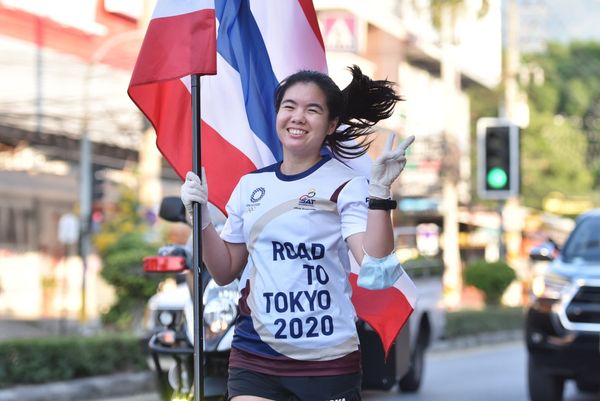 วิ่งส่งธงชาติไทย ผ่าน 38 วัน สะสมระยะทาง 2,870 กม. 