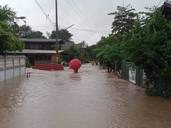 ลำปาง ฝนตกหนักน้ำป่าท่วม 2 หมู่บ้านใน อ.เถิน
