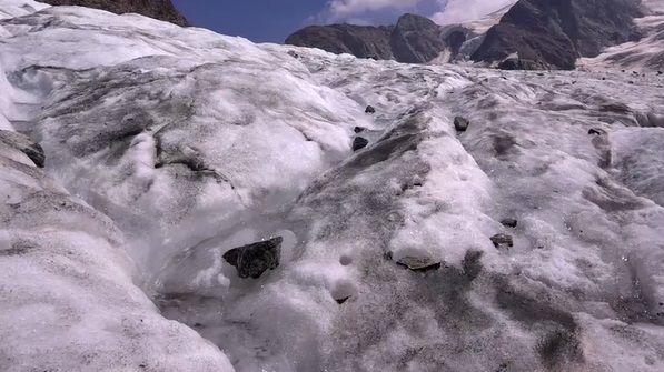 เพราะอะไร? น้ำแข็งบนเทือกเขาแอลป์ จะละลายกว่า 80% ภายในปี 2100