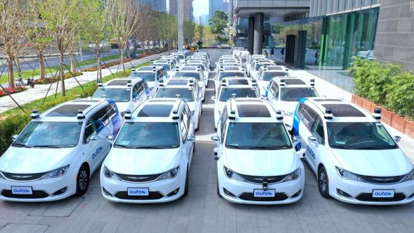 AutoX เปิดให้คนจีนใช้บริการแท็กซี่ไร้คนขับแล้ว !!