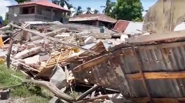 แผ่นดินไหว ขนาด 7.2 เขย่าเฮติ เสียชีวิตกว่า 300 คน