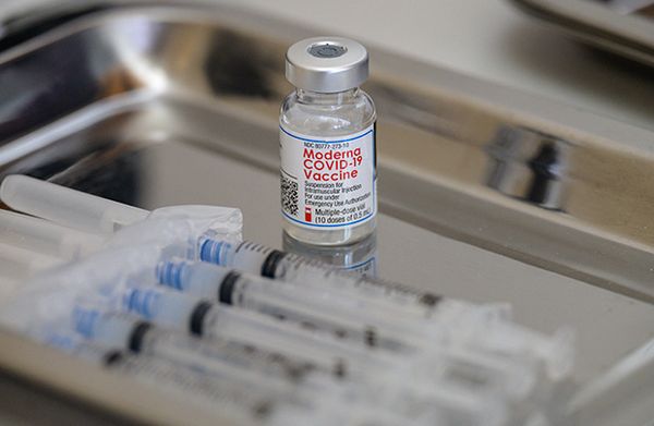 ราชวิทยาลัยจุฬาภรณ์ เปิดจองคิวฉีดวัคซีนกระตุ้นเข็ม 3 แอสตร้าฯ-ซิโนฟาร์ม-โมเดอร์นา