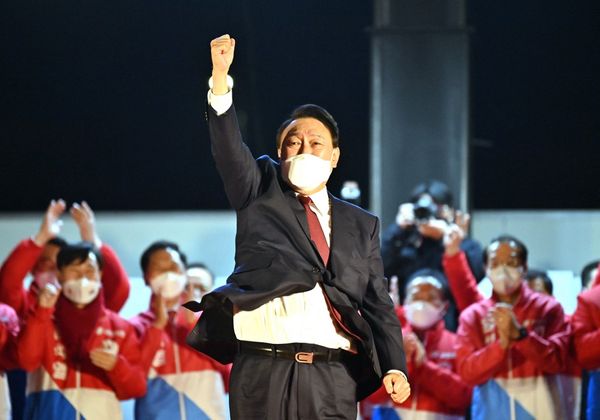 ยูนซอกยอล ผู้สมัครจากฝ่ายค้านคว้าชัยชนะเลือกตั้งประธานาธิบดีเกาหลีใต้