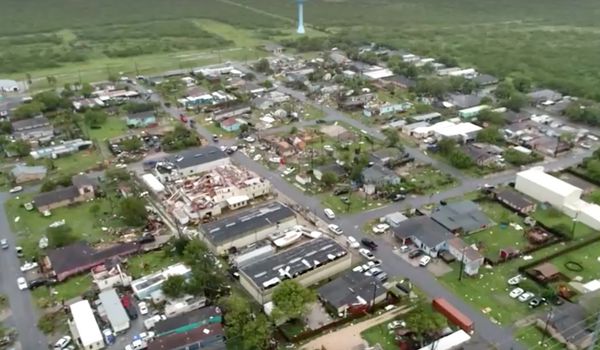 พายุทอร์นาโด กระหน่ำรัฐเท็กซัส เสียชีวิต 1 ราย เจ็บ 11 คน 
