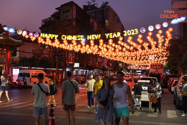 เปิดไฟถนนเยาวราช แต่งแต้มสีสันรับปีใหม่จีน