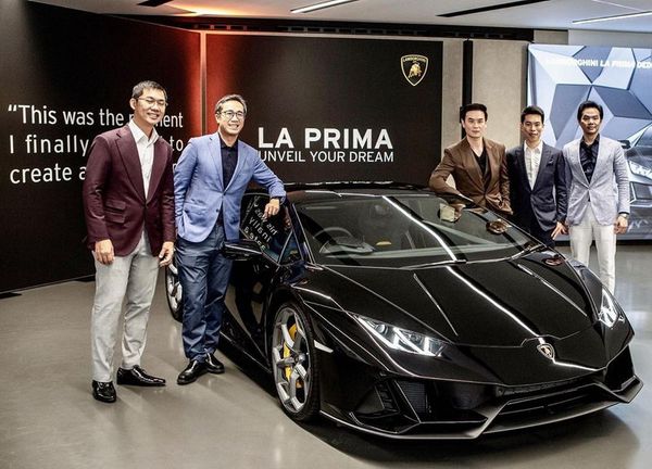 หล่อและรวยมาก! น็อต วิศรุตจัดมาแล้ว Lamborghiniรุ่นใหม่คันแรกในไทย