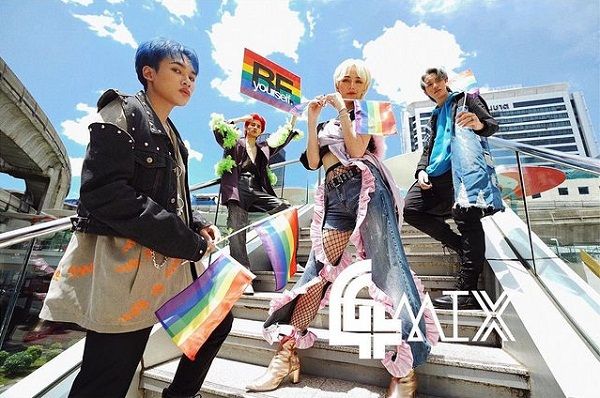 “4MIX” วงบอยแบนด์ LGBTQ เบอร์แรกของไทยดังไกลถึงต่างแดน (มีคลิป)   