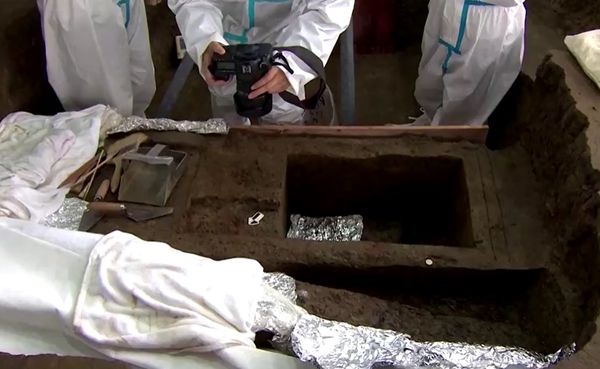 ตะลึง! จีนพบหลุมบูชายัญ บรรจุวัตถุโบราณราว 3,000 ปี