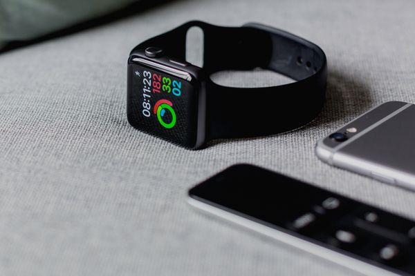 ลือ! Apple Watches รุ่นใหม่อาจมีเซ็นเซอร์ตรวจระดับน้ำตาลในเลือดและวัดอุณหภูมิร่างกายได้!