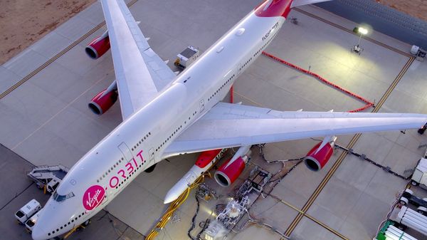 Virgin Orbit ปล่อยจรวดส่งดาวเทียมจากเครื่องบิน Boeing 747 สำเร็จแล้ว!