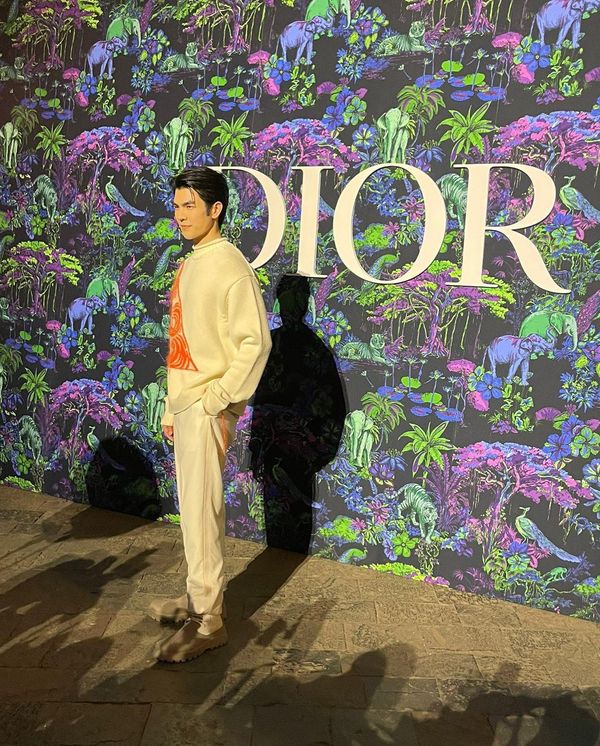 หล่อติดเทรนด์โลก มาย-อาโป ร่วมชมแฟชั่นโชว์ Dior ที่ มุมไบ 