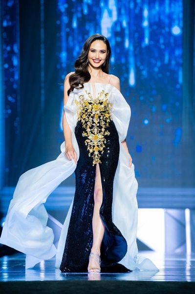 แอนชิลี สก๊อต-เคมมิส  คว้ามงกุฏ Miss Universe Thailand 2021 