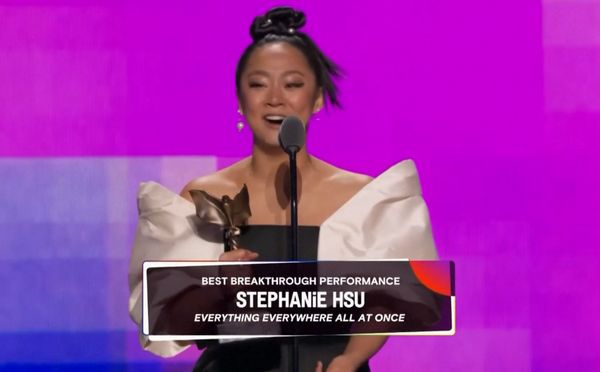 “Everything Everywhere All at Once” กวาดเรียบ “Independent Spirit Awards”