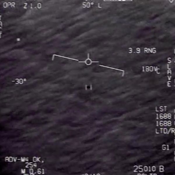 สหรัฐฯเปิดรายงาน UFO พบ 144 เหตุการณ์ประหลาดอธิบายไม่ได้ (คลิป)