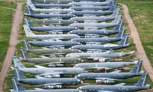 สุสานเครื่องบิน ที่ใหญ่ที่สุดในโลก มีเครื่องบินนอนตายอยู่เกือบ 4,000 ลำ