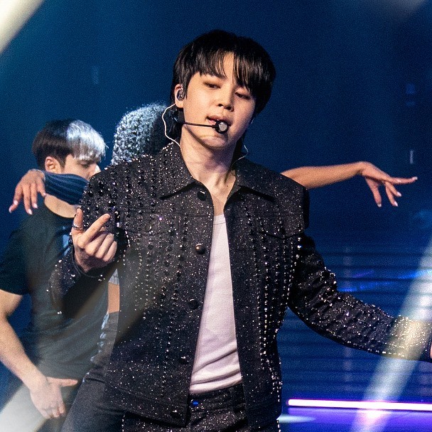 รวบตึงสถิติใหญ่!! 'จีมิน BTS' ศิลปินเดี่ยวเกาหลีคนแรกแชมป์ Billboard Hot 100 รวบตึงสถิติใหญ่!! 'จีมิน BTS' ศิลปินเดี่ยวเกาหลีคนแรกแชมป์ Billboard Hot 100
