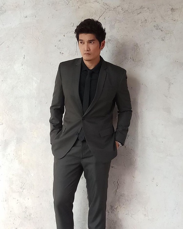 “อู๋ นวพล” แชร์ประสบการณ์ออกกำลังหนักจนปอดรั่ว (มีคลิป) “อู๋ นวพล” แชร์ประสบการณ์ออกกำลังหนักจนปอดรั่ว (มีคลิป)