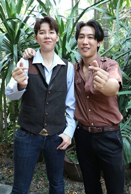 นุ๊ก-ปาย รีเทิร์น ปะฉะดะ หนังของ เบิ้ล ปทุมราช นุ๊ก-ปาย รีเทิร์น ปะฉะดะ หนังของ เบิ้ล ปทุมราช