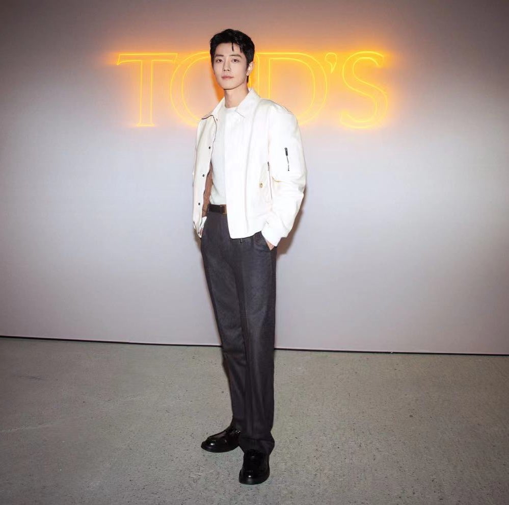 'เซียวจ้าน' 2 ลุค!! หล่อคูลดูคิวต์ใจเหลว บุก 2 แฟชั่นโชว์ในวันเดียวที่มิลาน