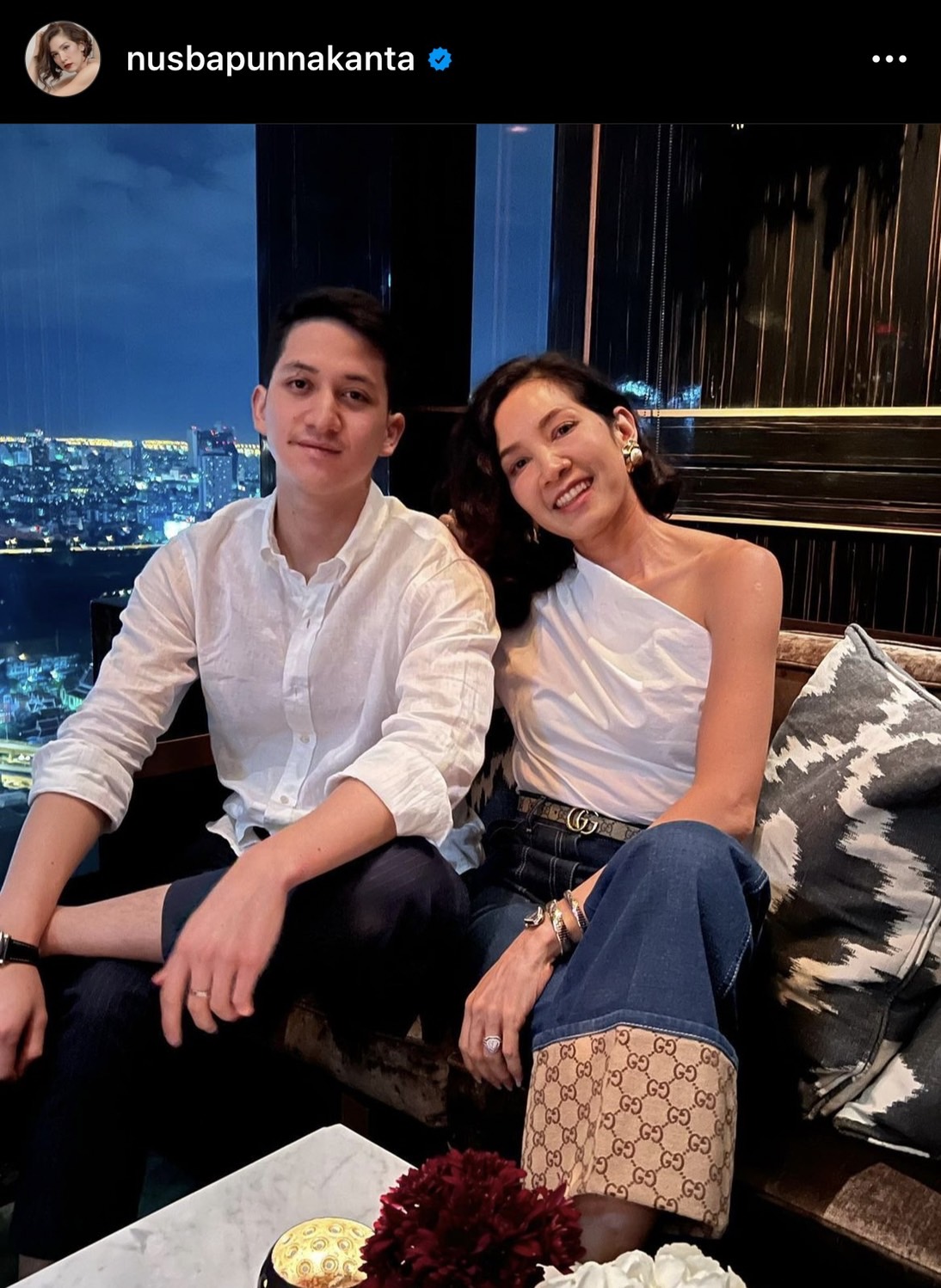 เปิดภาพสุดอบอุ่น นุสบา พาลูกชายมอบของขวัญให้คุณยายในวันปีใหม่