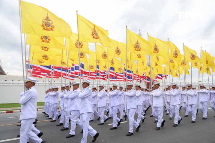 กทม.เชิญคนโทน้ำศักดิ์สิทธิ์ เฉลิมพระเกียรติ 72 พรรษา พระบาทสมเด็จพระเจ้าอยู่หัว กทม.เชิญคนโทน้ำศักดิ์สิทธิ์ เฉลิมพระเกียรติ 72 พรรษา พระบาทสมเด็จพระเจ้าอยู่หัว